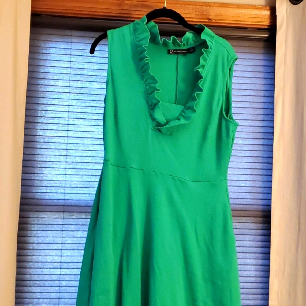 Dress, NY & Company